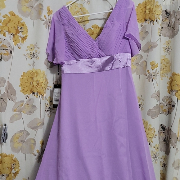 Formal long dress purple dress flowy size 8 - Picture 5 of 11